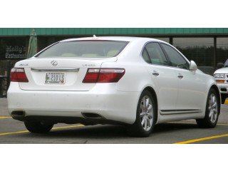 Lexus LS460