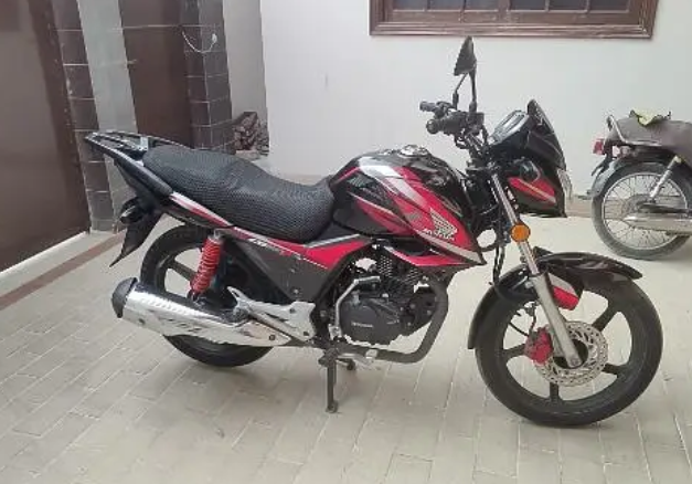 honda-cb-150f-2018-big-4