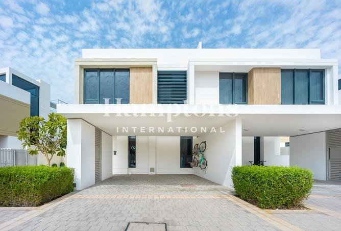 Exclusive | Extended | Private Pool | Call Now