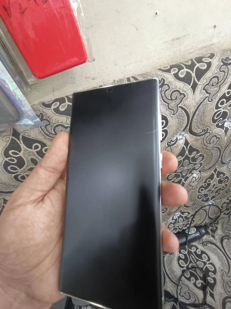 Samsung Galaxy S22 Ultra – 12GB/256GB